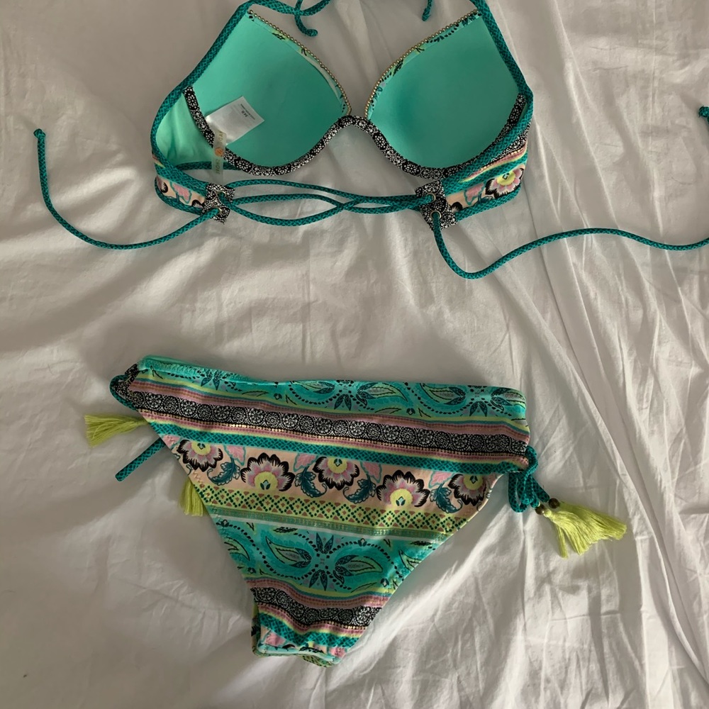bikini set - Picture 2 of 4
